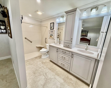 916 Savannas Point Drive - Photo Thumbnail 25