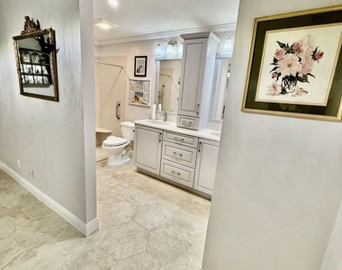 916 Savannas Point Drive - Photo Thumbnail 23