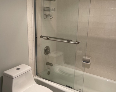 1660 Twelve Oaks Way - Photo Thumbnail 14