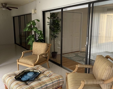 1660 Twelve Oaks Way - Photo Thumbnail 19