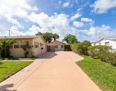 1724 37th Street - Photo Thumbnail 14
