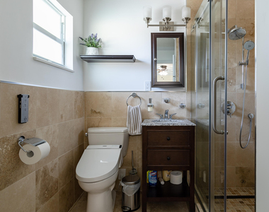 1724 37th Street - Photo Thumbnail 10