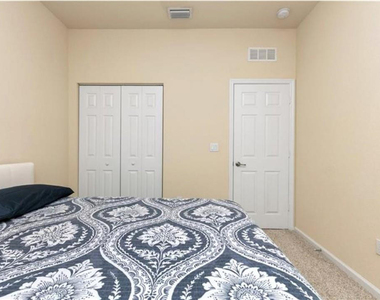 4658 Monarch Way - Photo Thumbnail 29
