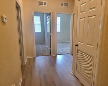 4658 Monarch Way - Photo Thumbnail 20