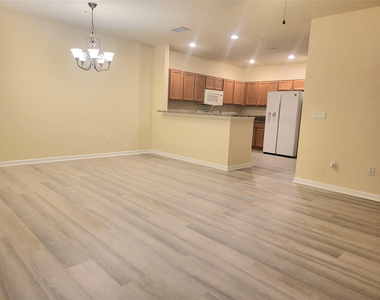 4658 Monarch Way - Photo Thumbnail 7