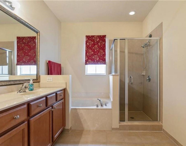 4658 Monarch Way - Photo Thumbnail 25