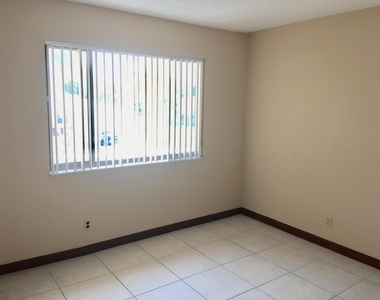 139 Sparrow Drive - Photo Thumbnail 12
