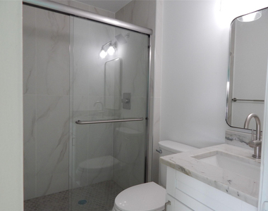 3220 Bayview Drive - Photo Thumbnail 9