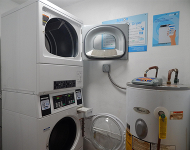 3220 Bayview Drive - Photo Thumbnail 17