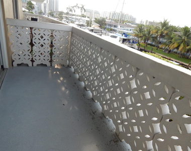 3220 Bayview Drive - Photo Thumbnail 10