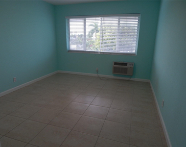 3220 Bayview Drive - Photo Thumbnail 14