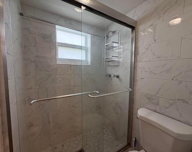 108 Ne 20th Avenue Ne - Photo Thumbnail 15