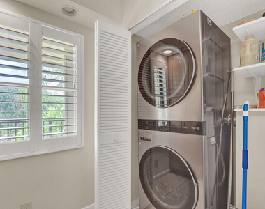 2916 Sw 22nd Circle - Photo Thumbnail 5