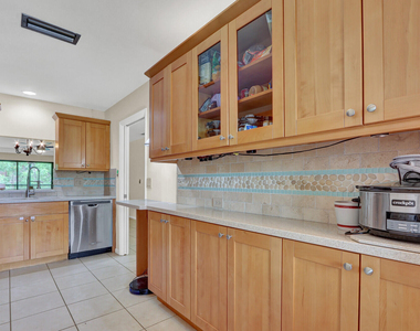 2916 Sw 22nd Circle - Photo Thumbnail 4