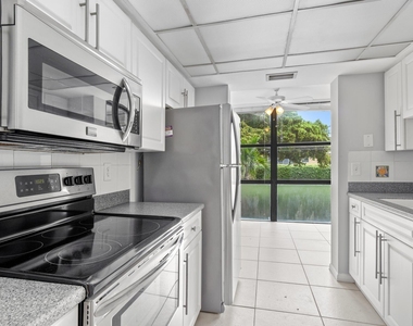 1120 Homewood Boulevard - Photo Thumbnail 5