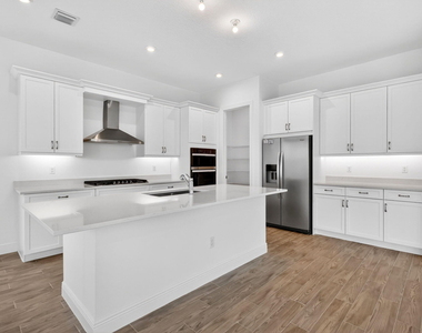 7932 Sw Ann Street - Photo Thumbnail 2