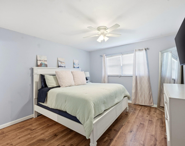 2181 Woolbright Road - Photo Thumbnail 9
