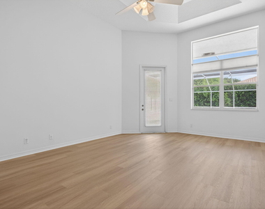 10251 Nw 62nd Drive - Photo Thumbnail 14