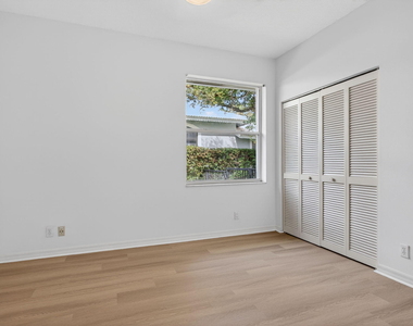 10251 Nw 62nd Drive - Photo Thumbnail 33