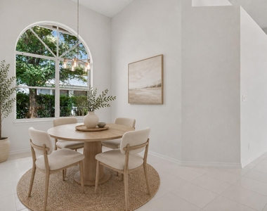 10251 Nw 62nd Drive - Photo Thumbnail 2