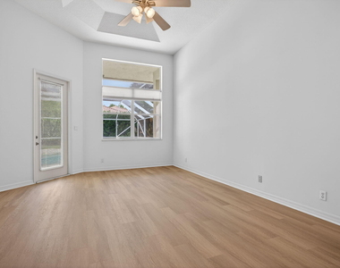 10251 Nw 62nd Drive - Photo Thumbnail 13