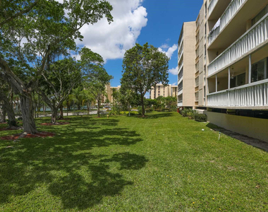 7081 Environ Boulevard - Photo Thumbnail 30