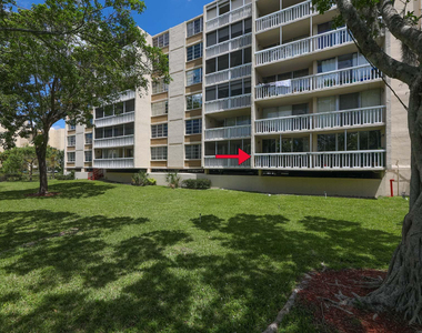 7081 Environ Boulevard - Photo Thumbnail 33