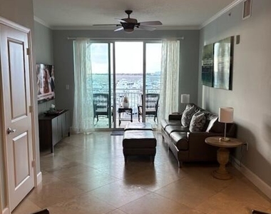 875 Nw Flagler Avenue - Photo Thumbnail 7