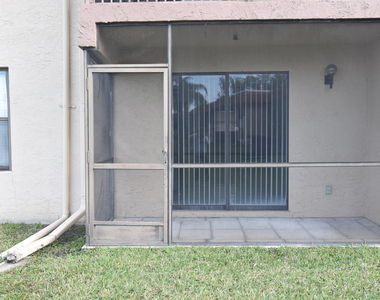 21895 Lake Forest Circle - Photo Thumbnail 10