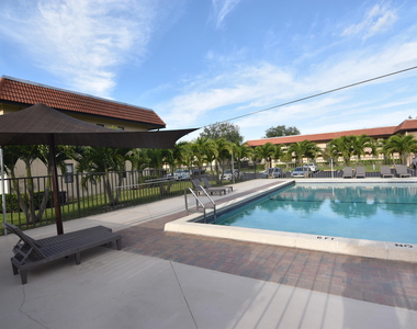 21895 Lake Forest Circle - Photo Thumbnail 14