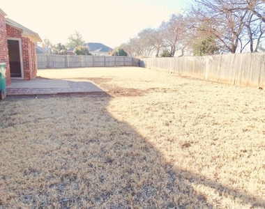 3301 Buckingham Place - Photo Thumbnail 15