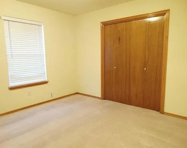 8812 Nw 85th Place - Photo Thumbnail 14