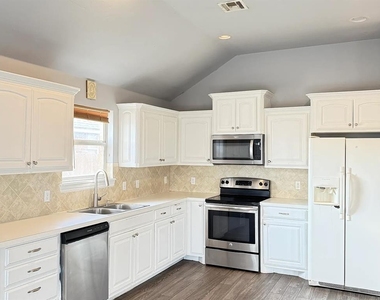 11000 Sw 8th Street - Photo Thumbnail 2