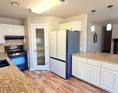 1801 Brittany Lane - Photo Thumbnail 1