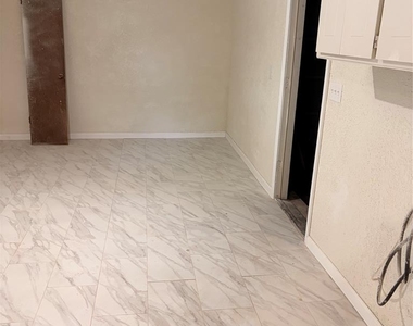 116 Seminole Lane - Photo Thumbnail 9