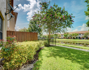 10385 Wellington Parc Drive - Photo Thumbnail 36
