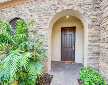 10385 Wellington Parc Drive - Photo Thumbnail 6