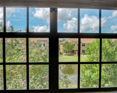 10385 Wellington Parc Drive - Photo Thumbnail 30