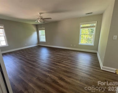 10921 Rousay Road - Photo Thumbnail 8