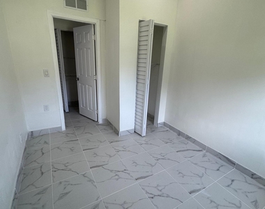 804 Orange Avenue - Photo Thumbnail 9