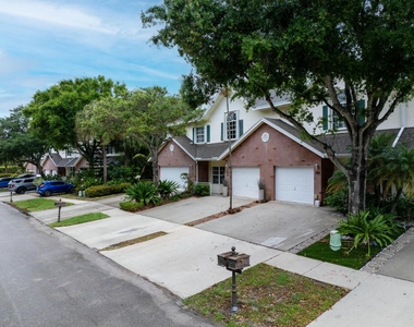 129 Spruce Street - Photo Thumbnail 14
