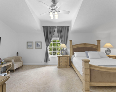 129 Spruce Street - Photo Thumbnail 29