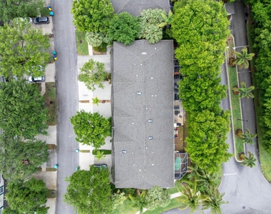 129 Spruce Street - Photo Thumbnail 16