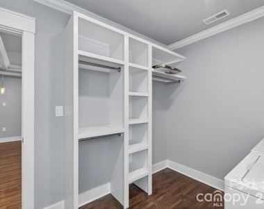 307 E Peterson Drive - Photo Thumbnail 12