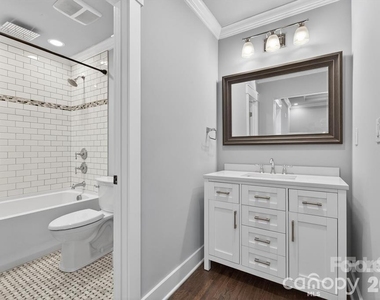 307 E Peterson Drive - Photo Thumbnail 10