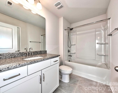 915 Emma Kate Court - Photo Thumbnail 24