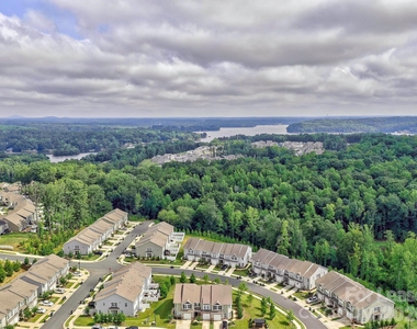 915 Emma Kate Court - Photo Thumbnail 35