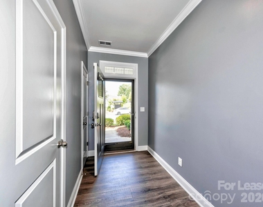 915 Emma Kate Court - Photo Thumbnail 1