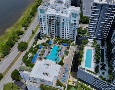 300 S Australian Avenue - Photo Thumbnail 65
