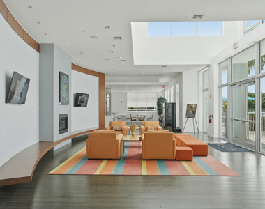 300 S Australian Avenue - Photo Thumbnail 41